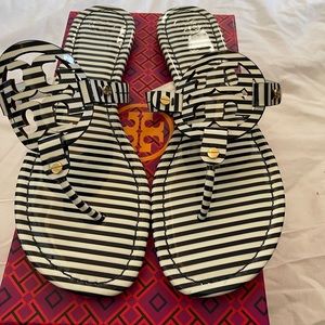 Women Miller Navy and White Miller sandals ss 11